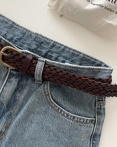 twist vegetable leather belt
